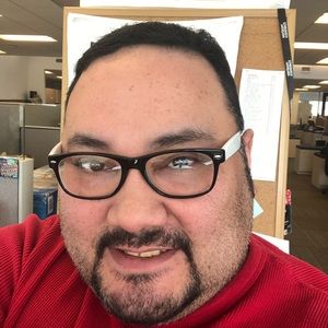 Meet your Posher, Eli